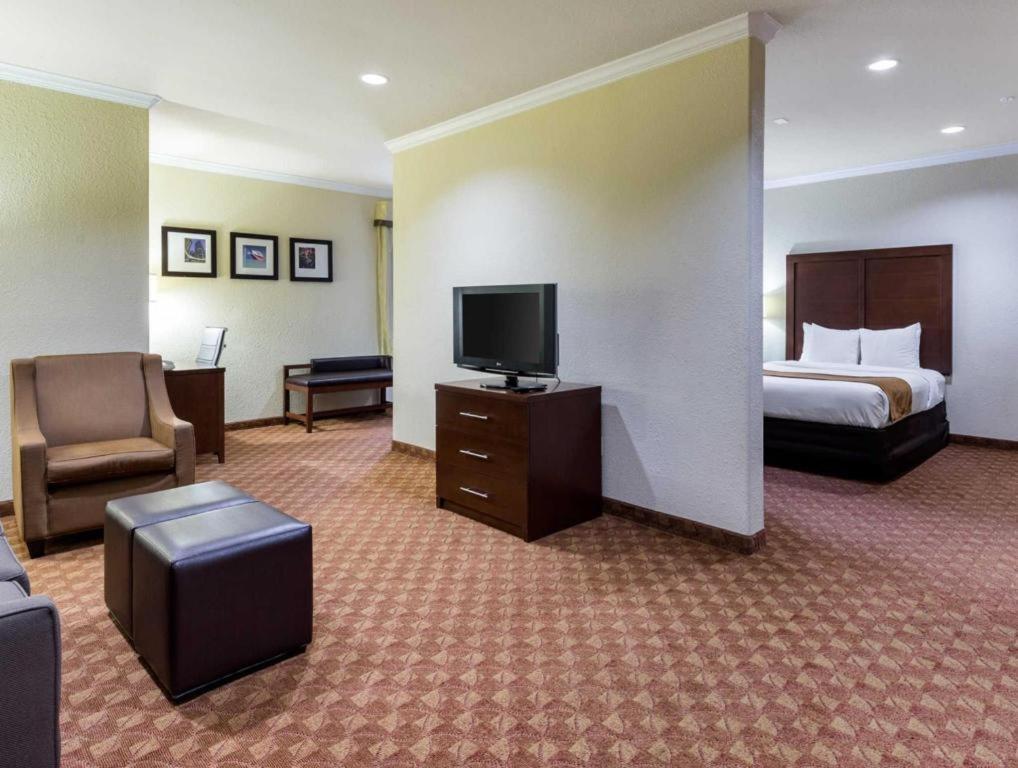 Comfort Suites Near Nasa - Clear Lake Webster Exterior foto