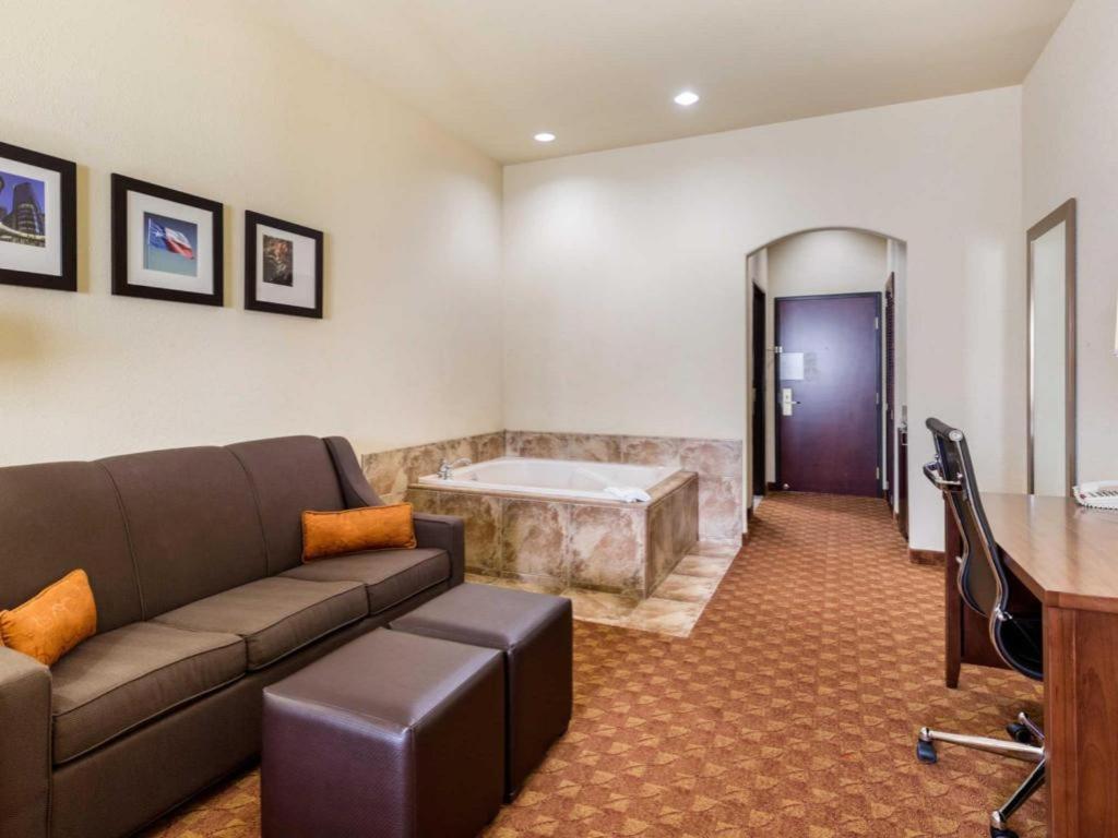 Comfort Suites Near Nasa - Clear Lake Webster Exterior foto